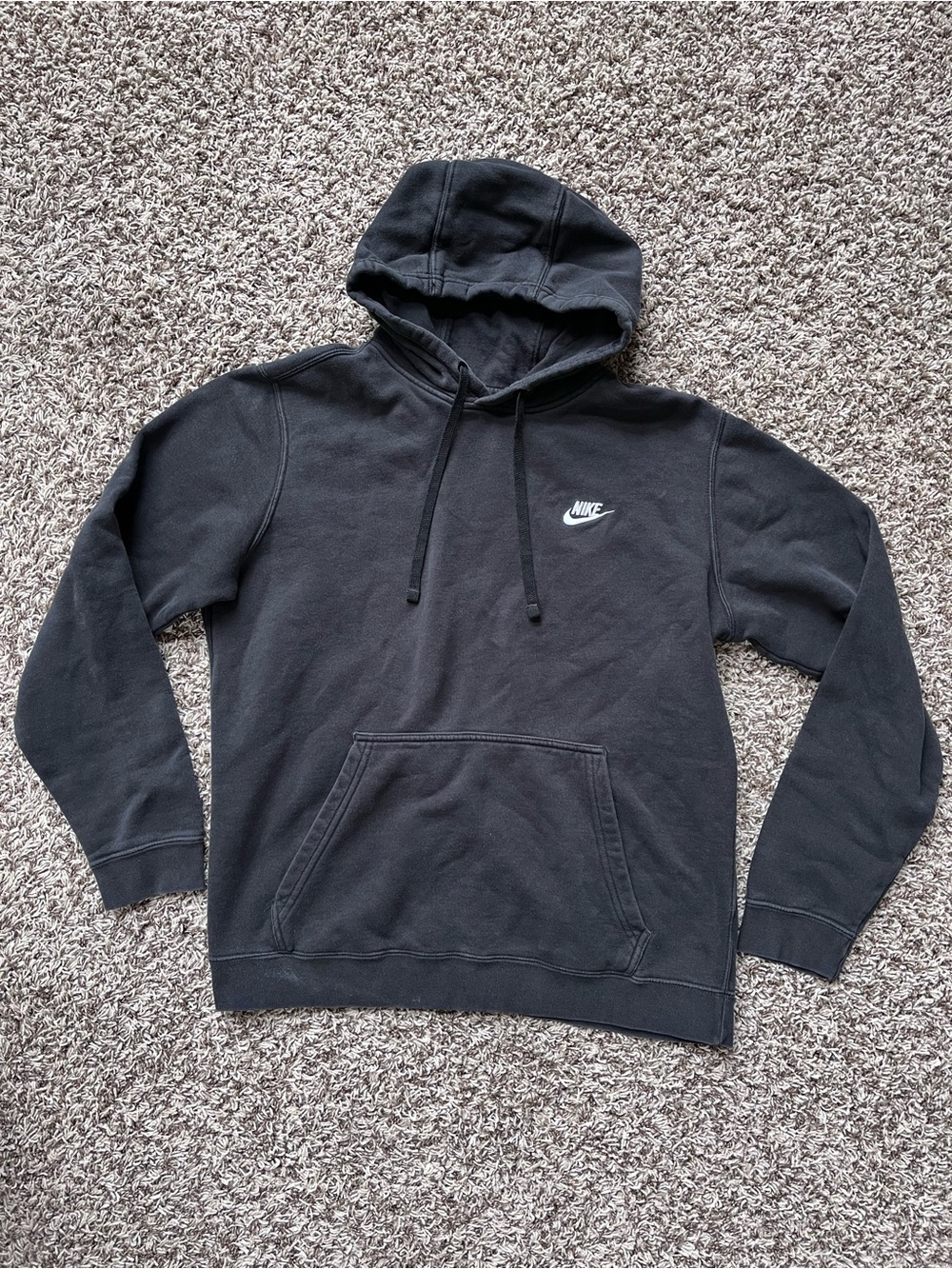 Nike Embroidered Logo Hoodie Sweatshirt